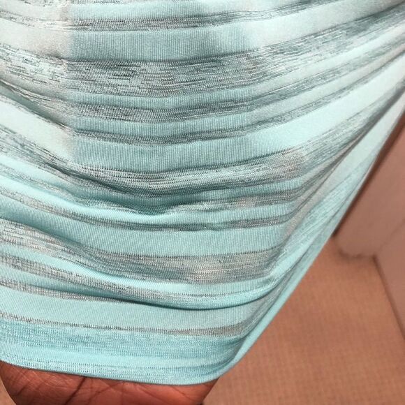 Forever 21 blue medium tank - Picture 4 of 9